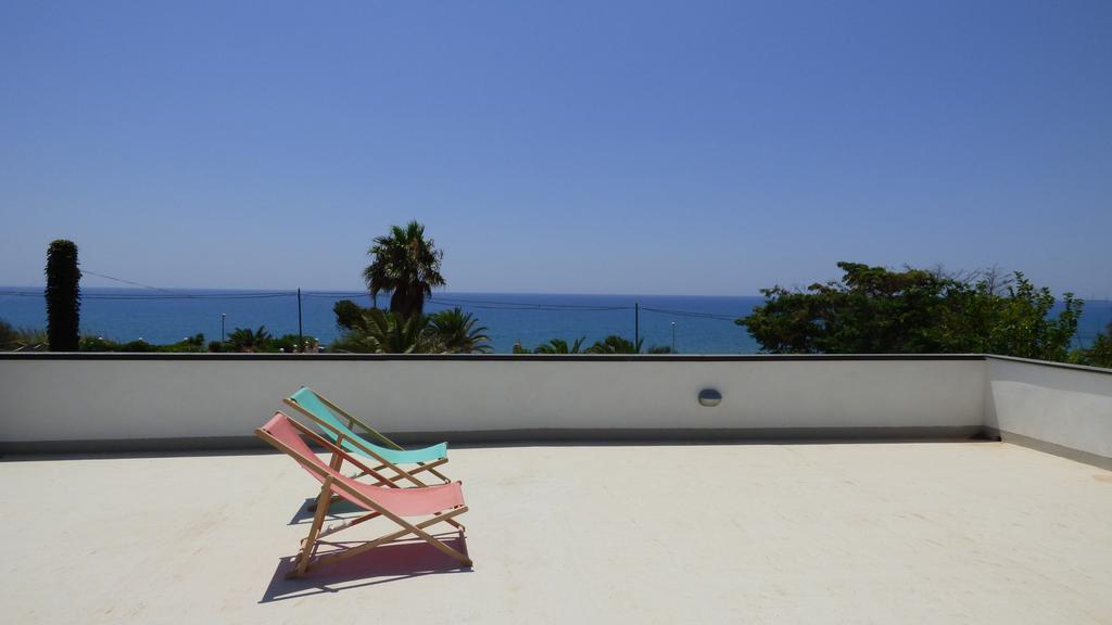 La Villa Rosa Al Mare Pozzallo Exterior foto